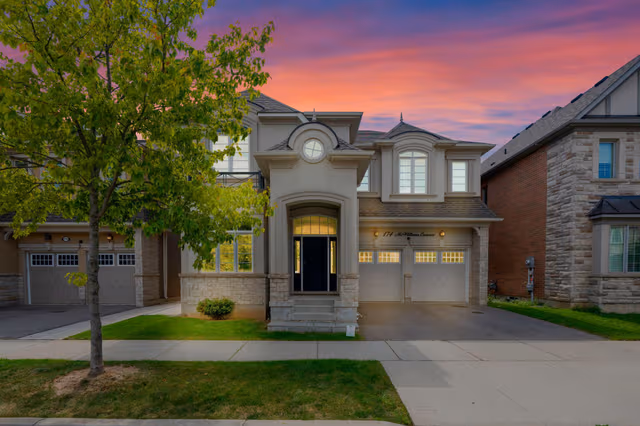 174 Mcwilliams Cres. Oakville On L6m 0w5
