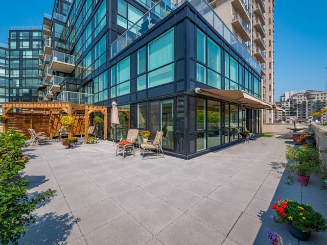 415 Locust St. 310 Burlington On L7s 2j2