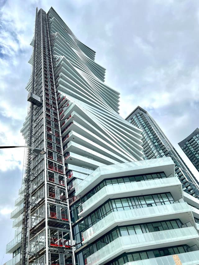 3900 Confederation Pkwy. 1702 Mississauga On L5b 0m3