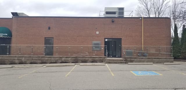 60 Lakeshore Rd. W 1 Oakville On L6k 1e1