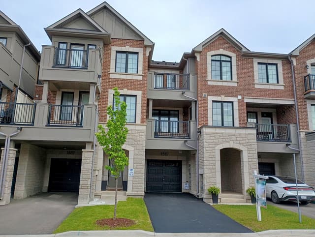 1587 Moira Cres. Milton On L9e 1x8