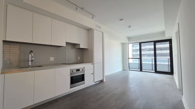 4015 The Exchange 901 Mississauga On L5b 0n9