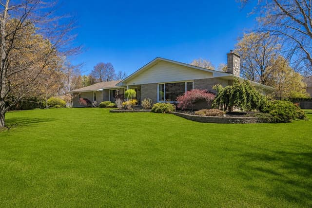 720 Lake St. St Catharines On L2n 4j5