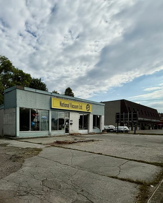 3052 New St. Burlington On L7n 1m5