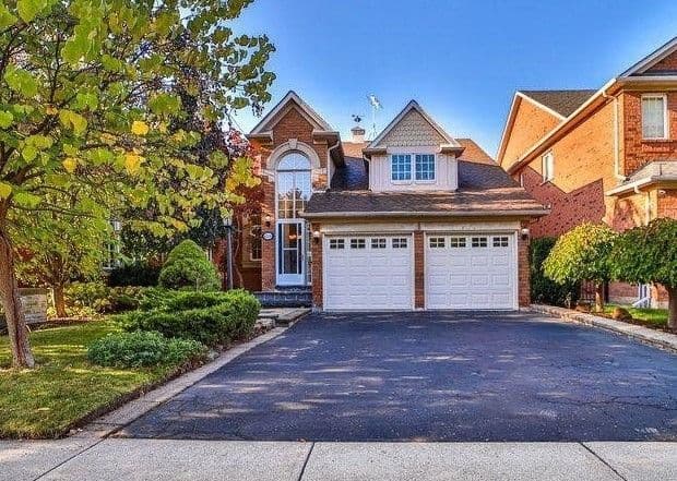 Lower 2230 Nightingale Way Oakville On L6m 3s1