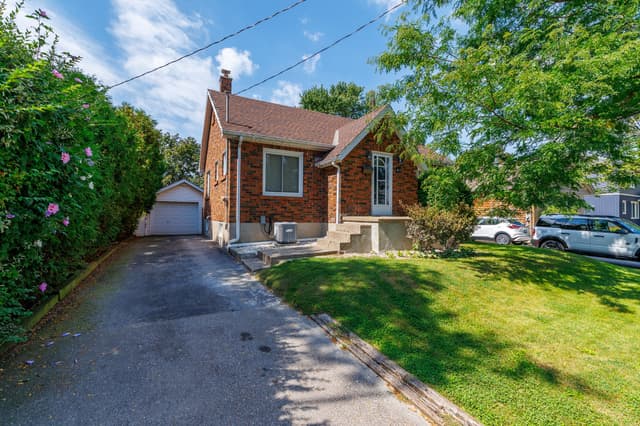 61 Marmora St. St Catharines On L2p 3c2