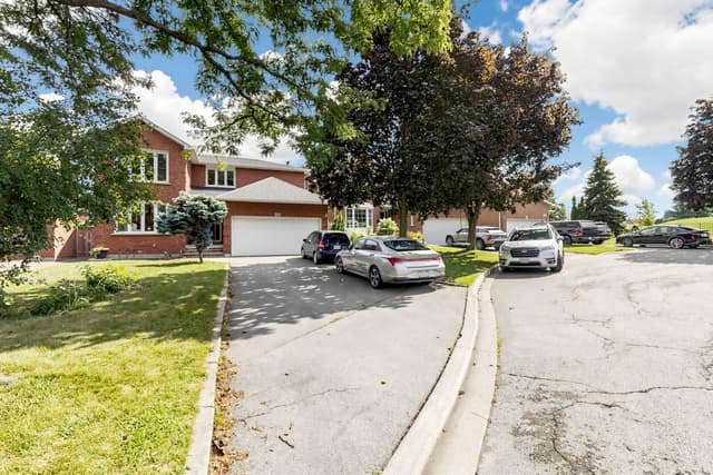 1960 Pimlico Ct. Mississauga On L5m 3s3