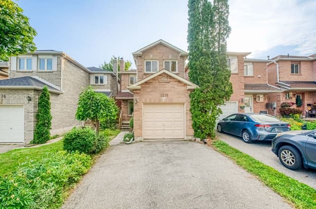 1376 Hazel Mccleary Dr. Oakville On L6j 7b1