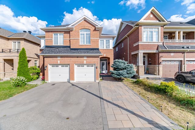 3252 Sunlight St. Mississauga On L5m 7c3