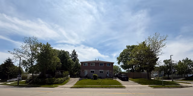 689 College Ave. W Guelph On N1g 2y2