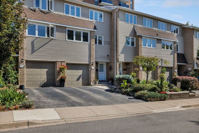 2236 Marine Dr. 2236 Oakville On L6l 1c1