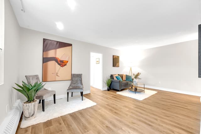 3065 Queen Frederica Dr. 905 Mississauga On L4y 3a3