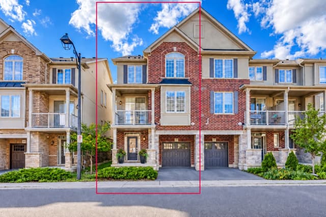 393 Grantham Common Oakville On L6h 7e3