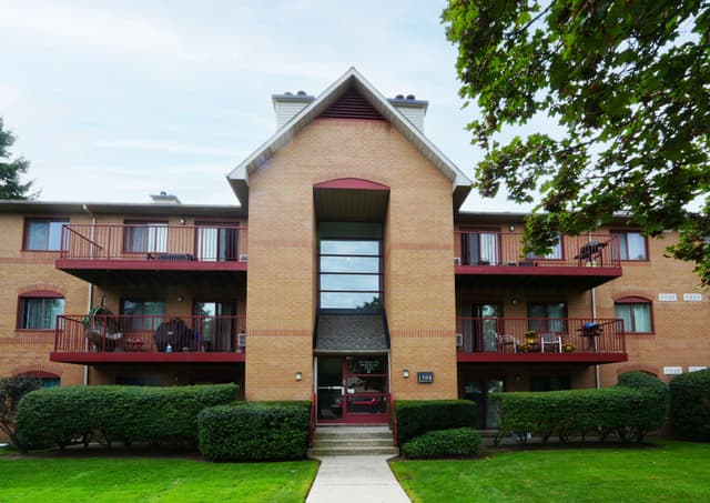 1508 Pilgrims Way 812 Oakville On L6m 3h1