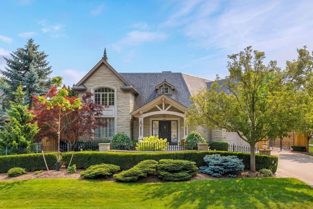 70 Shorewood Pl. Oakville On L6k 3y4