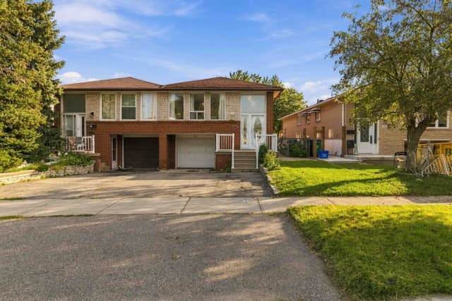 3441 Anneliese Ave. Mississauga On L4y 3e1