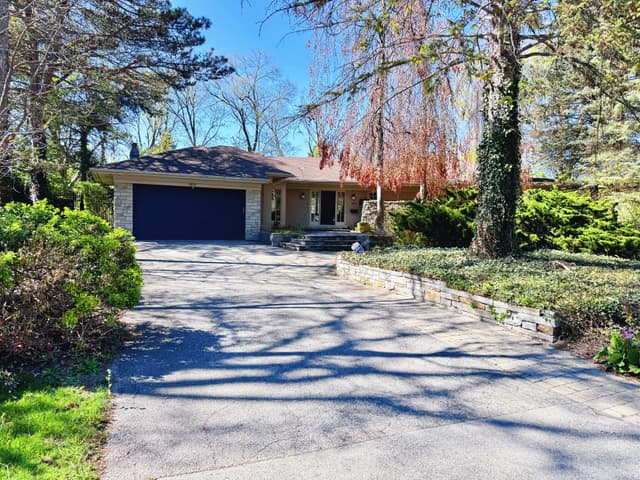 223 Trelawn Ave. Oakville On L6j 4r3