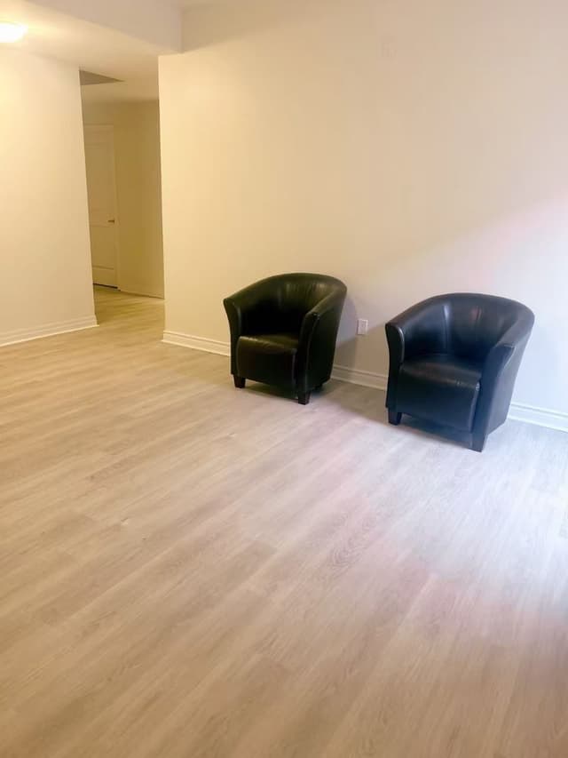 45 Bowbeer Rd. Bsmt Oakville On L6h 0z5