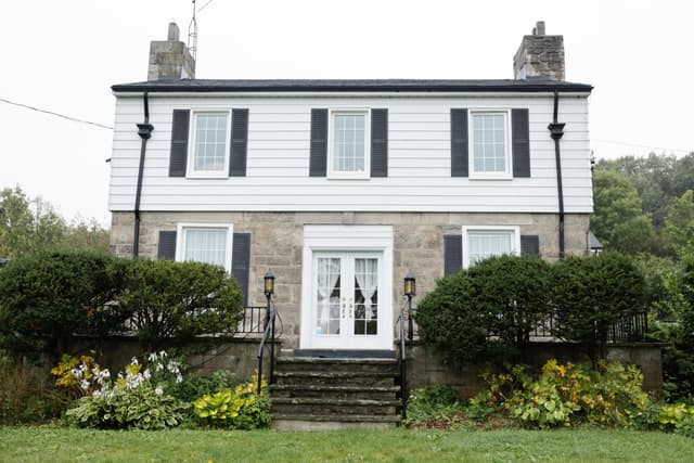 7682 Old Tremaine Rd. Milton On L9t 2y1