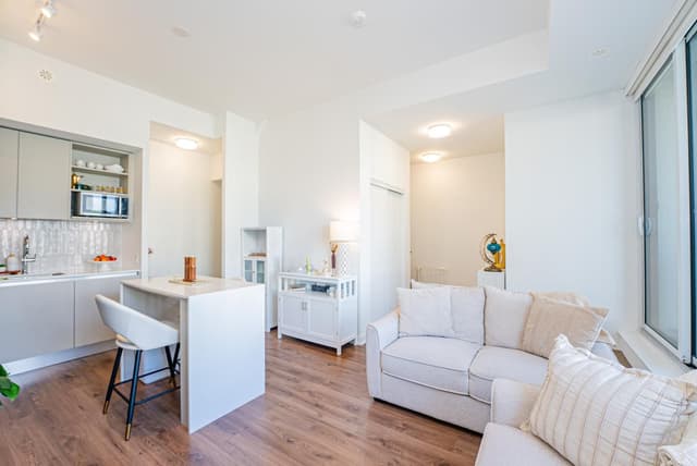 3020 Trailside Dr. 129 Oakville On L6m 4m2