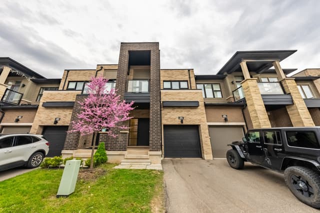 391 Athabasca Common Oakville On L6h 0r5