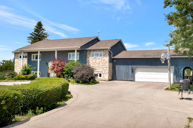 2529 Norman Rd. Hamilton On N0b 1l0