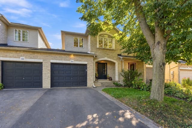90 Foxborough Dr. Hamilton On L9g 4z1