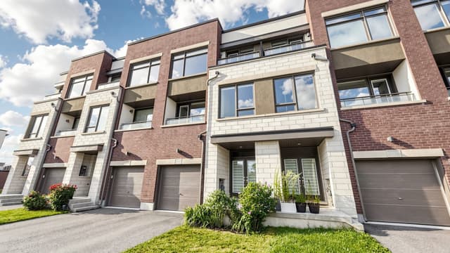 3114 Ernest Appelbe Blvd. Oakville On L6h 0m8