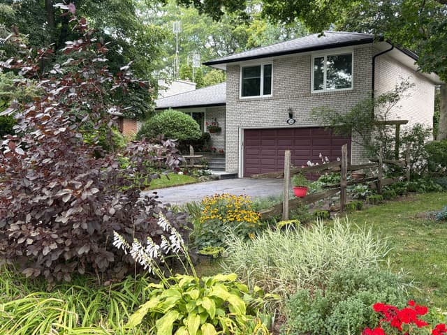 3325 Enniskillen Circle Mississauga On L5c 2m9