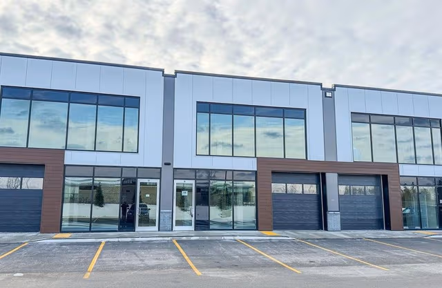 587 Hanlon Creek Blvd. 19 Both Levels Guelph On N1c 0a1