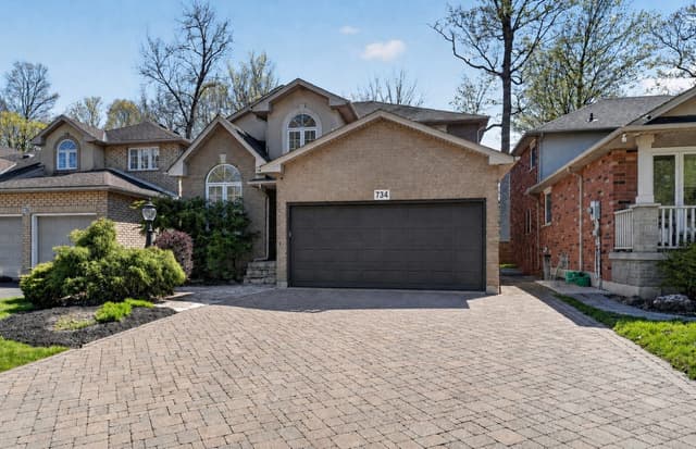 734 Brigadoon Dr. Hamilton On L9c 7s2