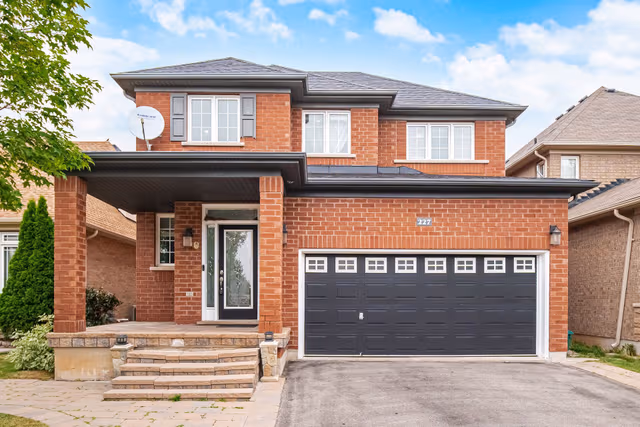227 Minto Cres. Milton On L9t 7p4