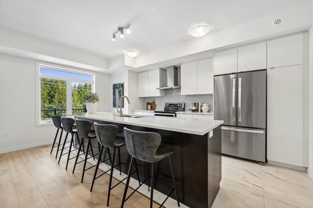 34 Thatcher Dr. Guelph On N1l 0r8