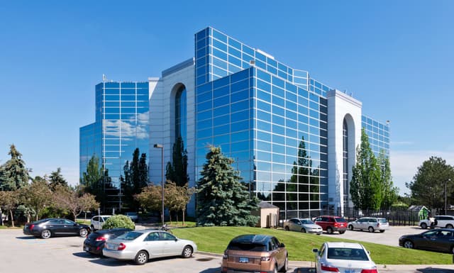 1100 Burloak Dr. 400A Burlington On L7l 6b2