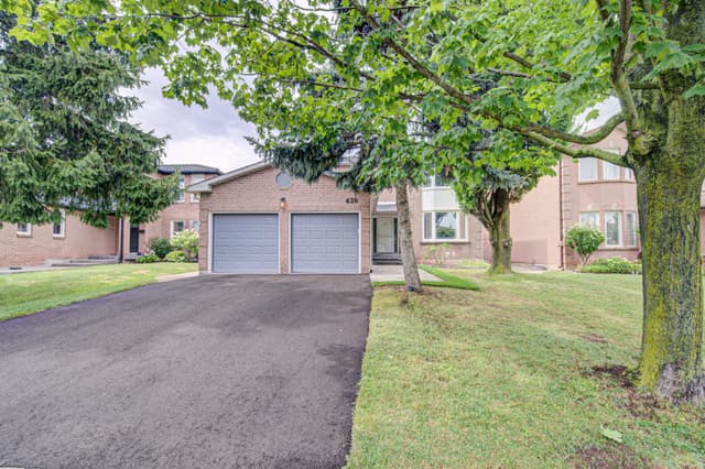 426 Parklane Rd. Oakville On L6h 4j5