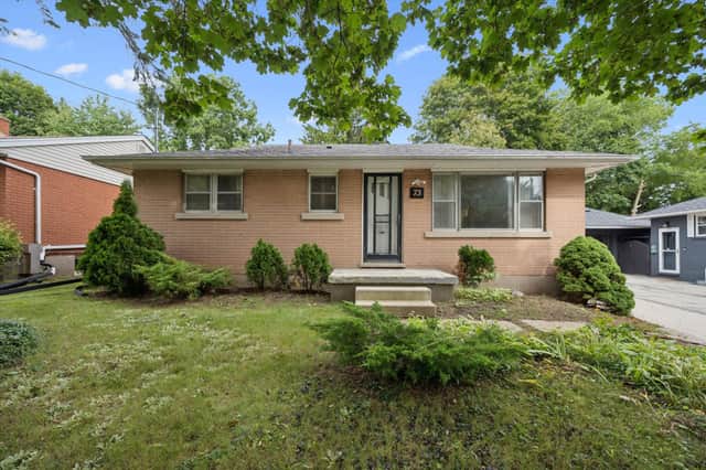 73 Knightswood Blvd. Guelph On N1e 3w6