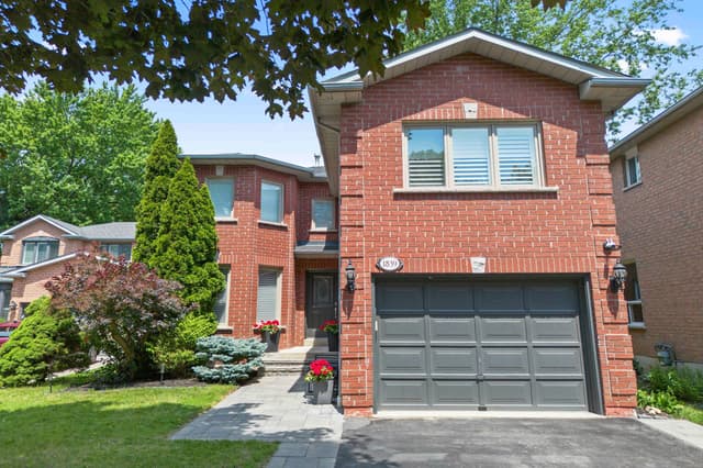 1839 Fellen Pl. Mississauga On L5j 4s4