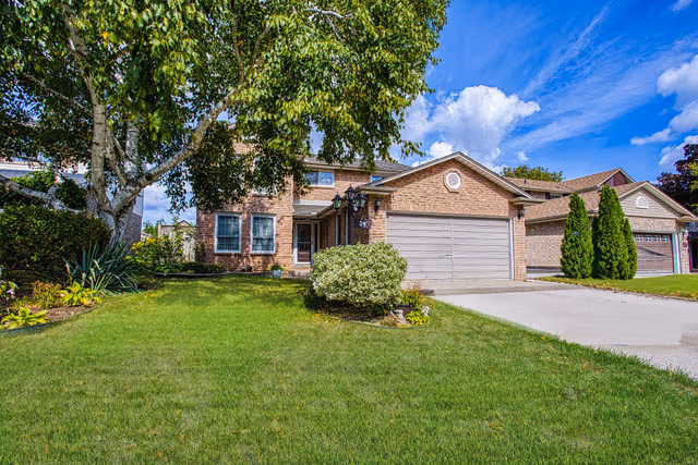 39 Ainsworth St. Hamilton On L8j 1t2