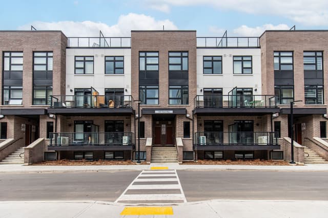 1597 Rose Way 112 Milton On L9e 1n4