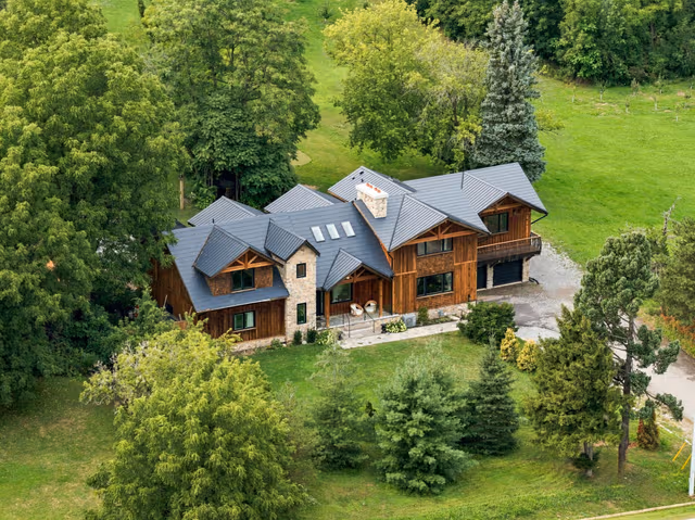 2019 Dundas St. Burlington On L7p 0s8