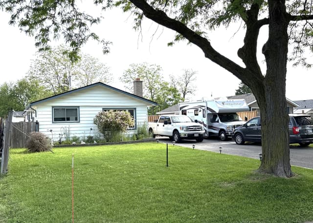 5 Lanark Cres. St Catharines On L2m 6e1