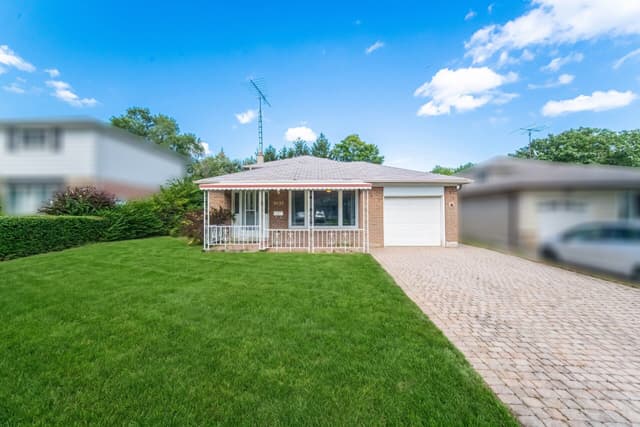 3637 Chiplow Rd. Mississauga On L4x 2r1