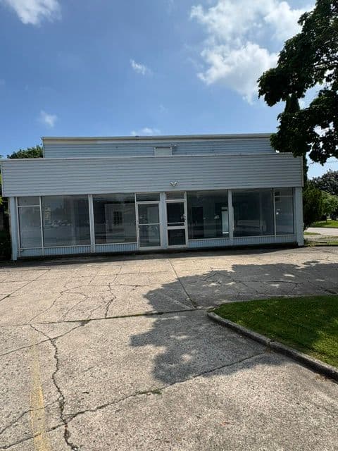279 Niagara St. St Catharines On L2m 4v8