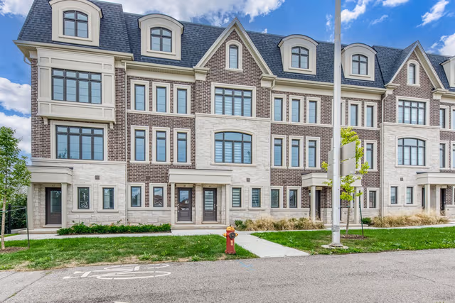 2140 Trafalgar Rd. 44 Oakville On L6h 8a5