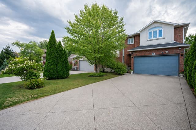 15 Armour Cres. Hamilton On L9k 1s1