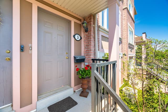 4855 Half Moon Grove 3 Mississauga On L5m 8c7