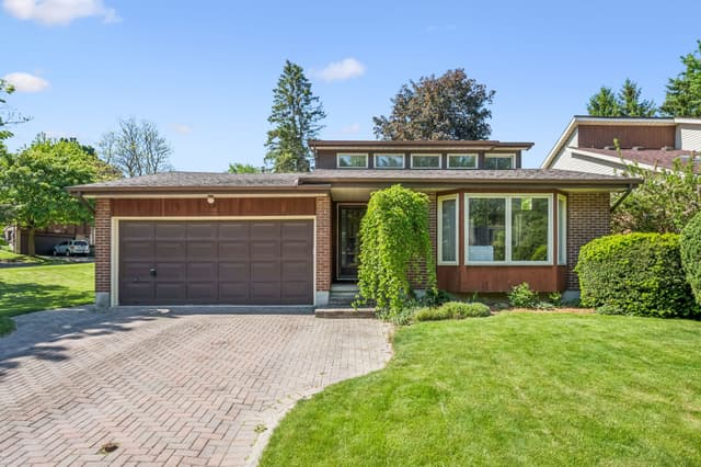 2 Pickwick Pl. Guelph On N1h 7v8