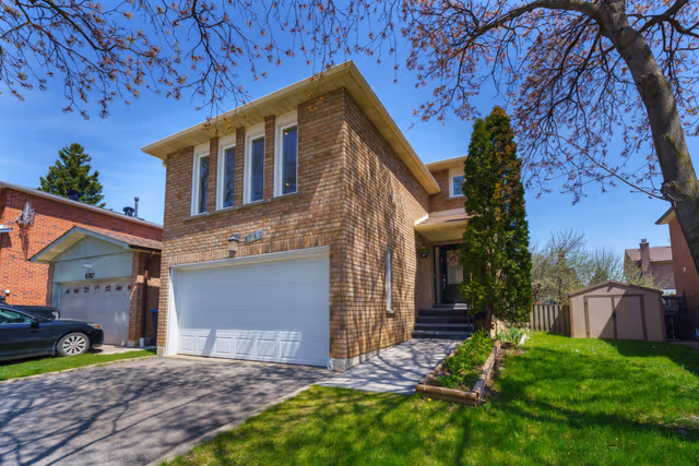 6763 Dolmage Ct. Mississauga On L5n 4v9