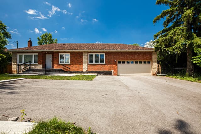 1285 Rebecca St. Oakville On L6l 1z3