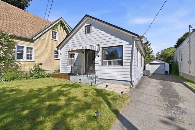 79 Carlton St. St Catharines On L2r 1r1